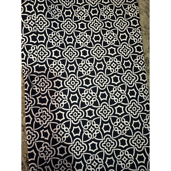 NWT Crown & Ivy Navy/White Power Pop Cropped Pants Sz. 10 - Picture 2 of 9